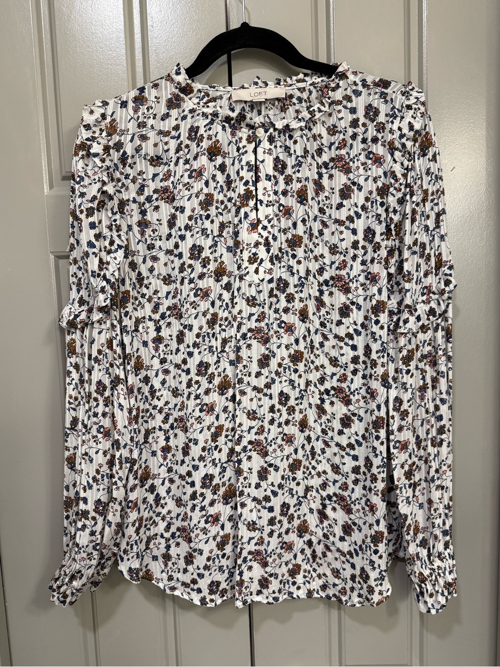 LOFT White Floral Blouse Size Medium